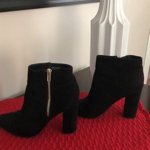 Like new Forever 21 black booties